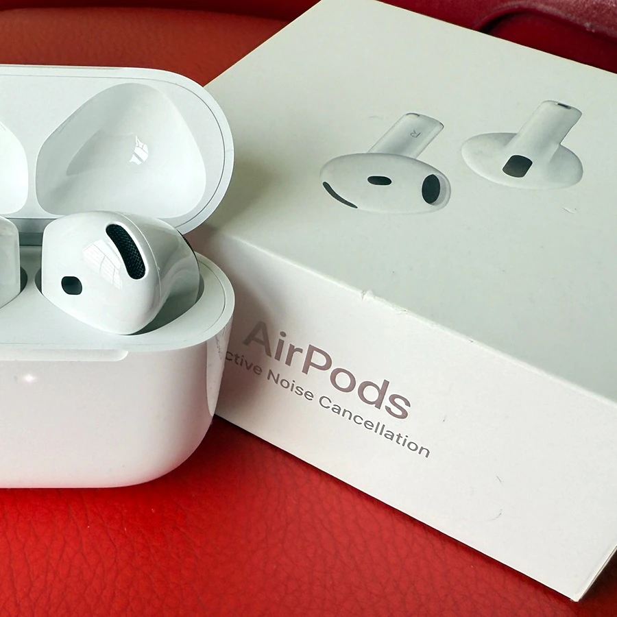Apple-AirPods-4-with-Active-Noise-Cancellation-the-best-open-ear-buds-for-iPhone-2.webp