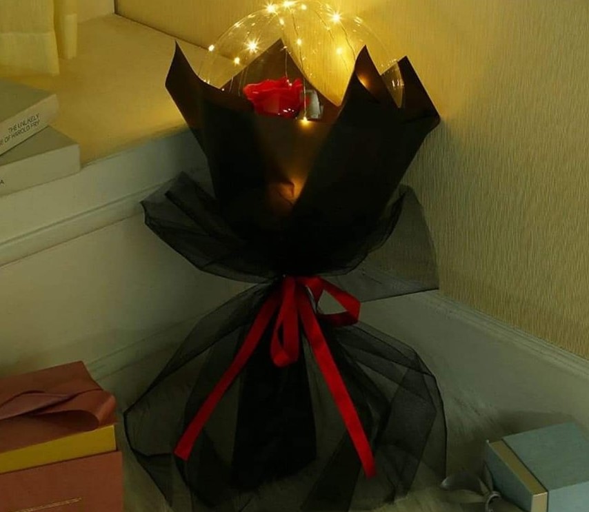 Valentine Special Premium Balloon With Lightning Flower