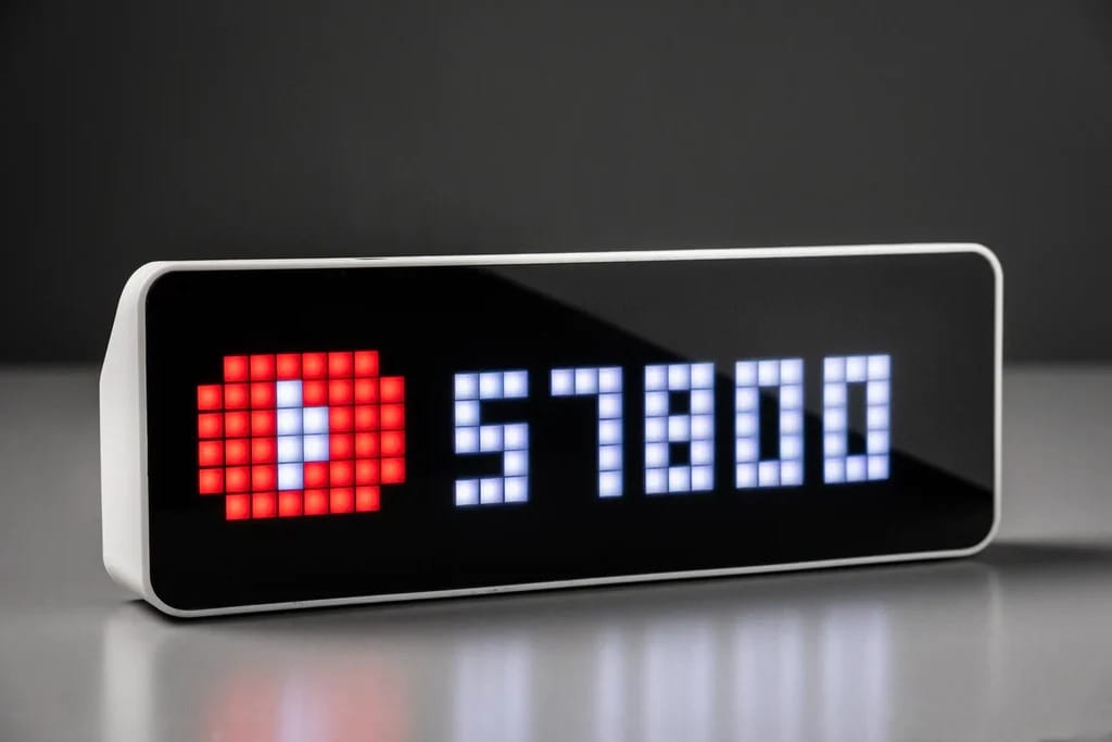 Ulanzi TC001 Smart LED Pixel Clock With Full Color Pixel Display